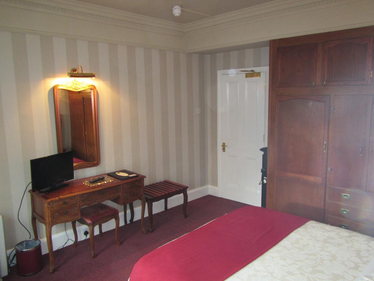 Ellerslie House Hotel Fareham Bagian luar foto