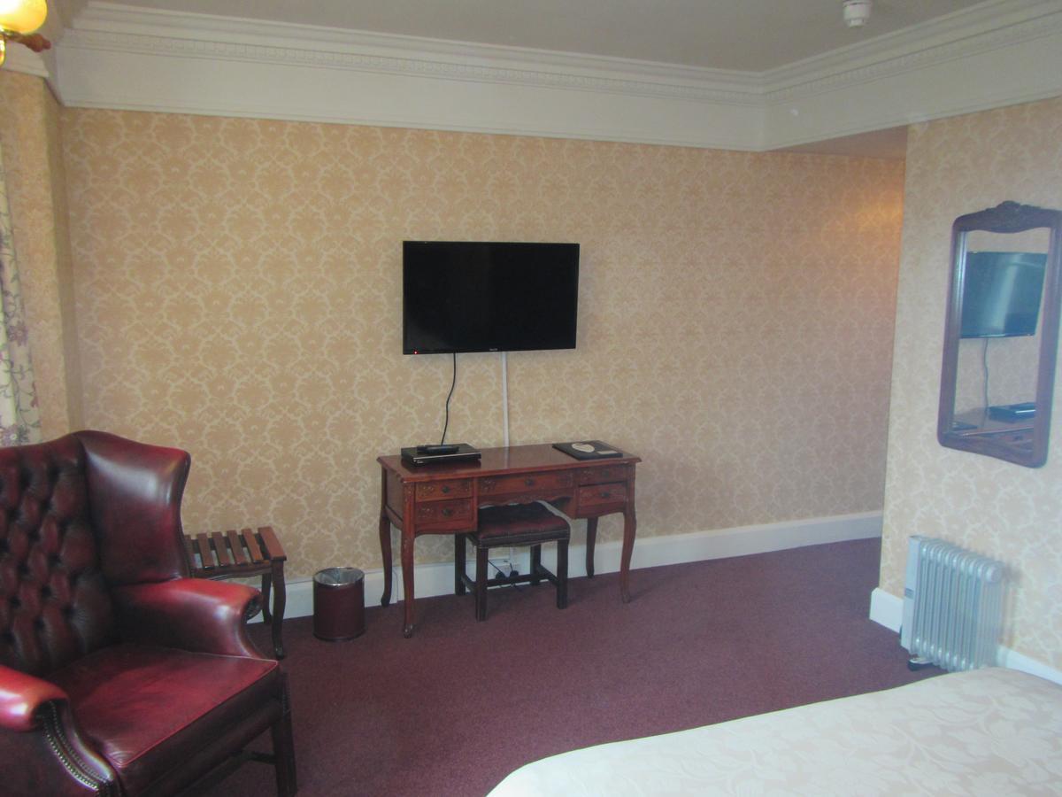 Ellerslie House Hotel Fareham Bagian luar foto