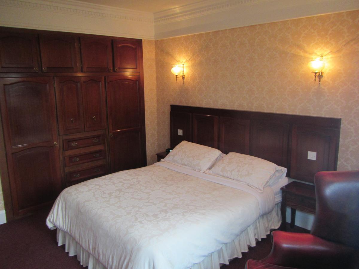 Ellerslie House Hotel Fareham Bagian luar foto
