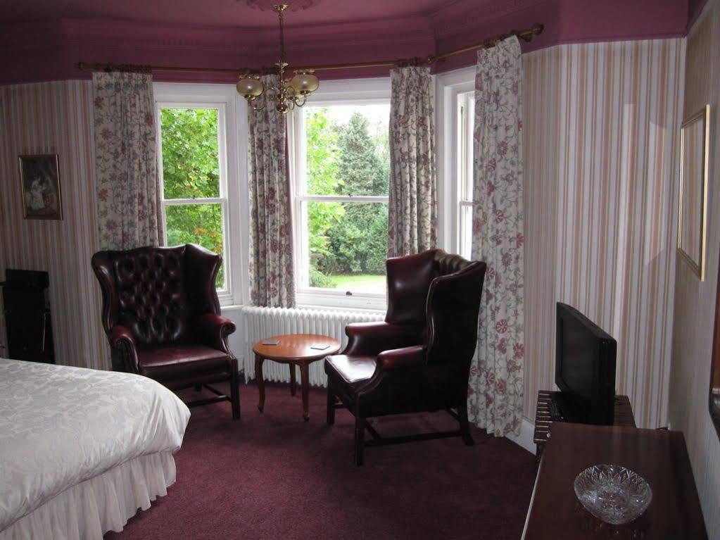 Ellerslie House Hotel Fareham Bagian luar foto